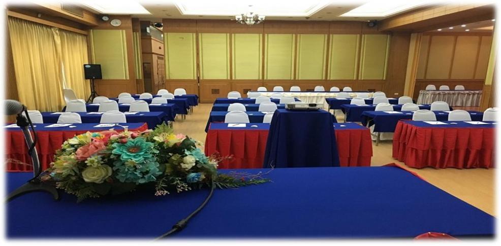 The Rich Hotel Nonthaburi Buitenkant foto